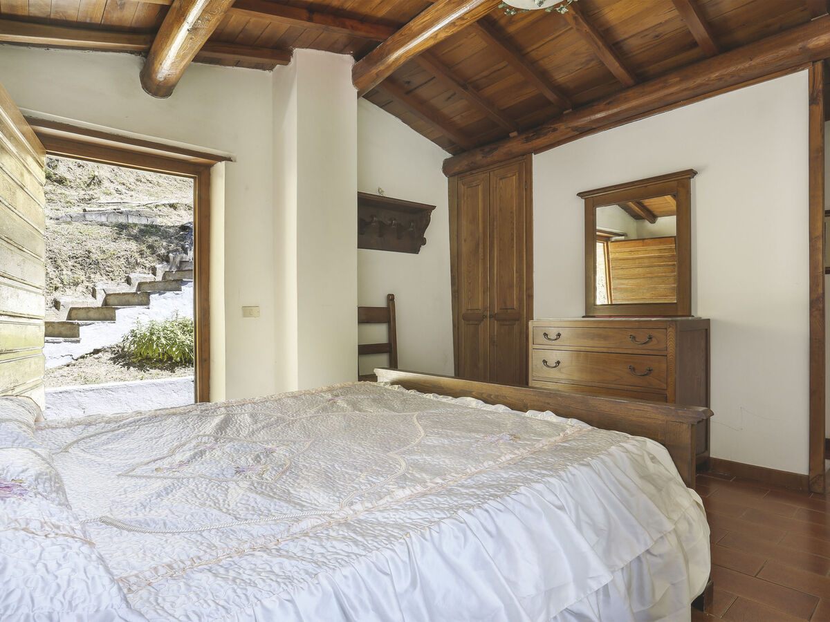 Castagneto, maison rustique isolée à Fiano - Photo 12