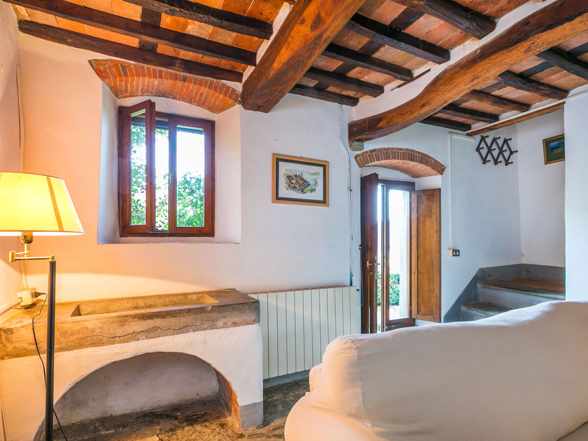 Apt. Mezzo à Pescia, 2 chambres avec vue panoramique - Photo 9
