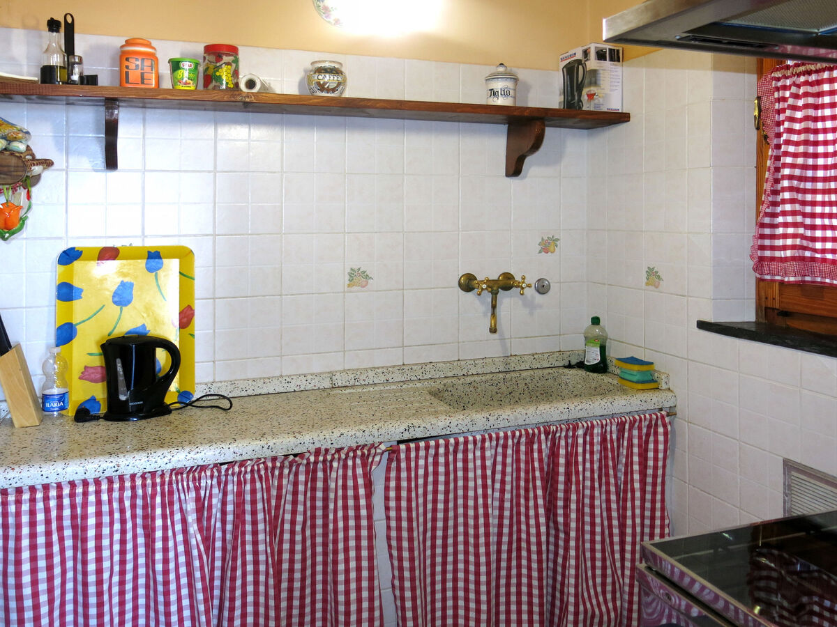 Castagni II – Gîte rustique 8 pers., terrasse et vue campagne - Photo 8