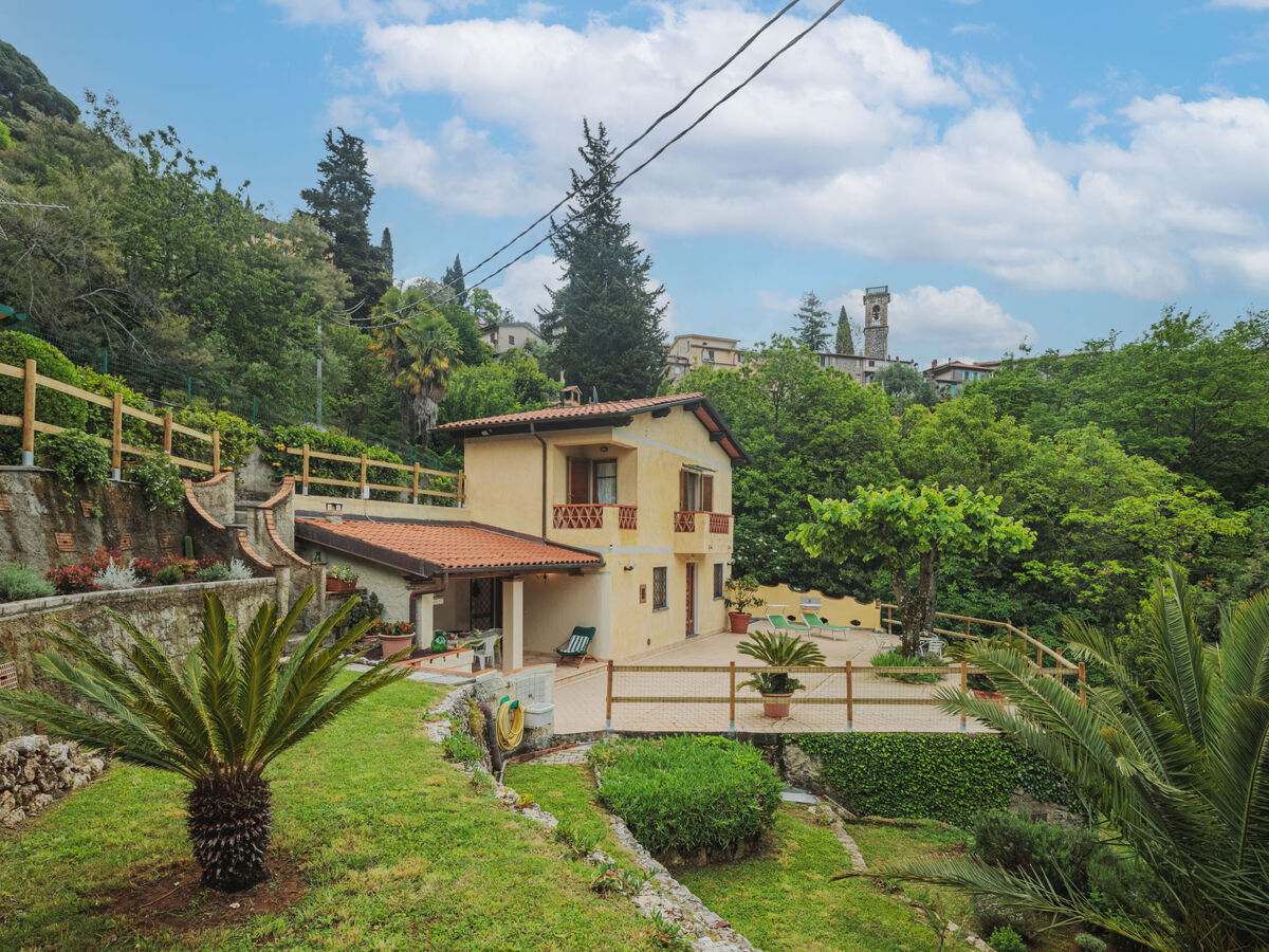 Maison Alba à Camaiore, vue montagne à 290 m d'altitude - Photo 1