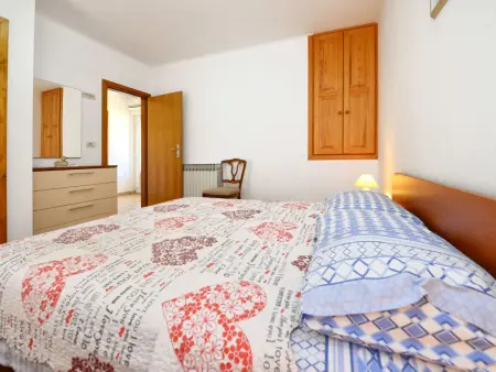Maison 120 m² à Kaštelir, jardin clôturé et barbecue : photo 4