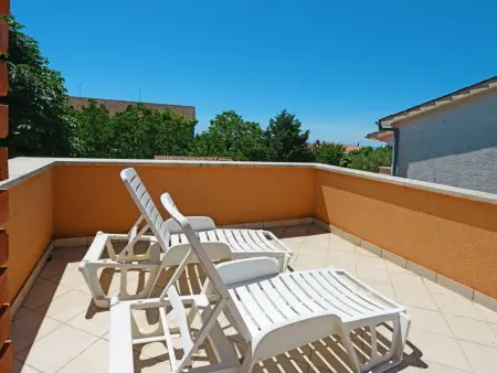 Maison 120 m² à Kaštelir, jardin clôturé et barbecue : photo 7