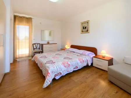 Maison 120 m² à Kaštelir, jardin clôturé et barbecue : photo 15