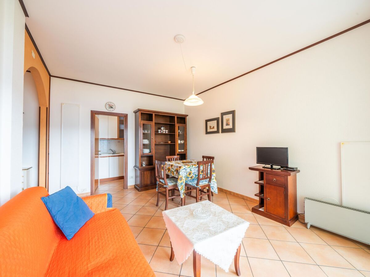 Appartement Euroville à Luino, balcon vue lac - Photo 9