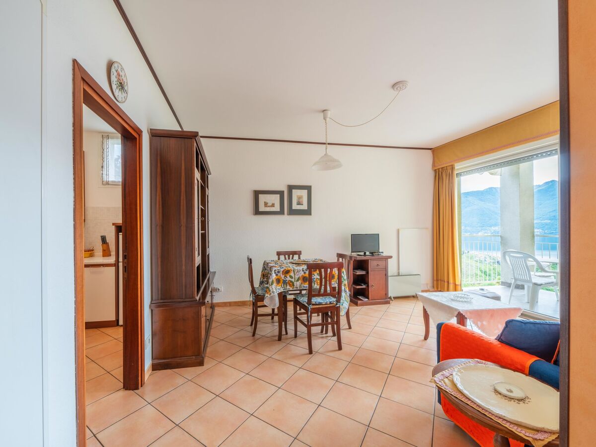 Appartement Euroville à Luino, balcon vue lac - Photo 10