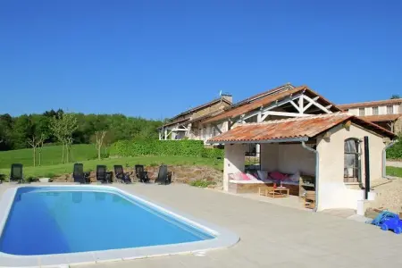 La Caleche, Gîte confortable à Roussines, Dordogne - Photo 6