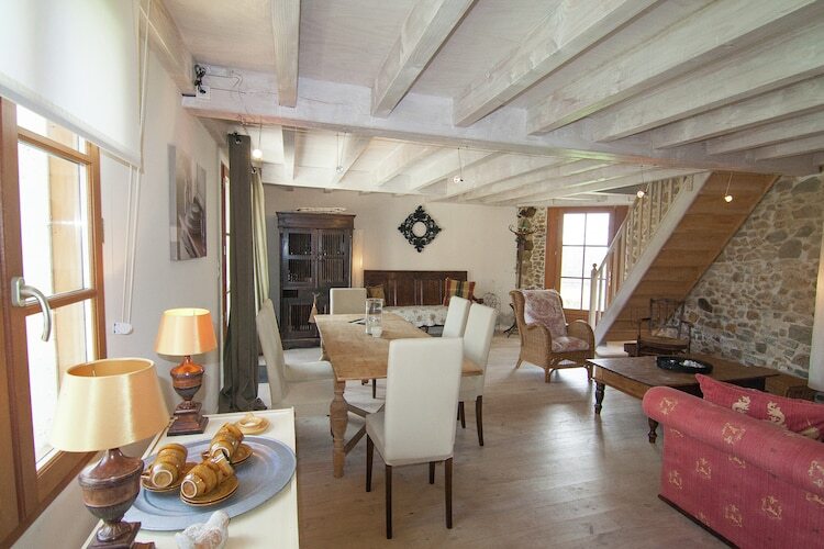Le Castel, gîte 6 personnes avec piscine à Roussines - Photo 10