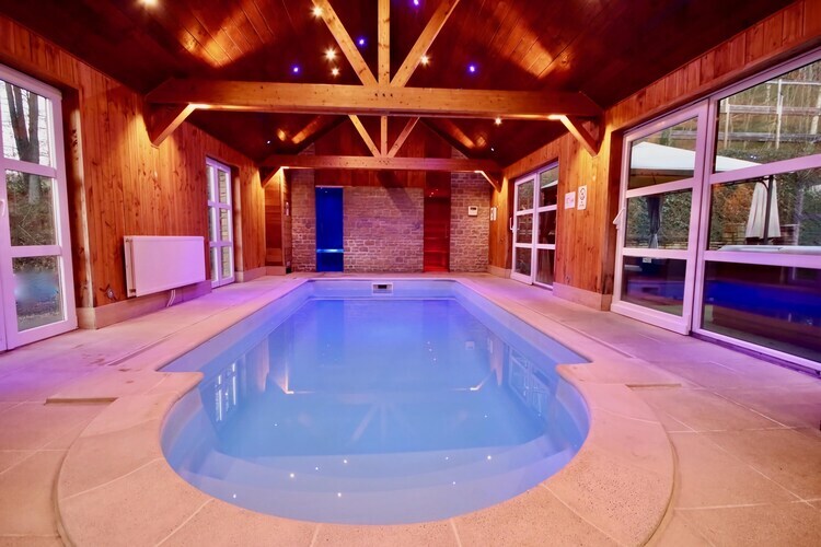 Maison Royale Roanne, 7 chambres, piscine et sauna - Photo 2
