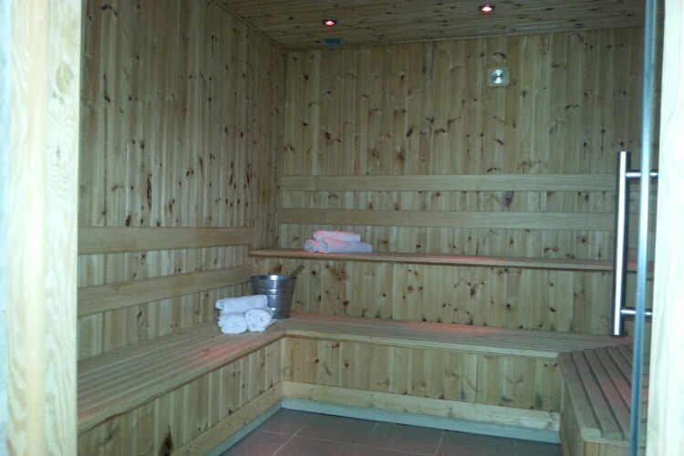 Maison Royale Roanne, 7 chambres, piscine et sauna - Photo 22