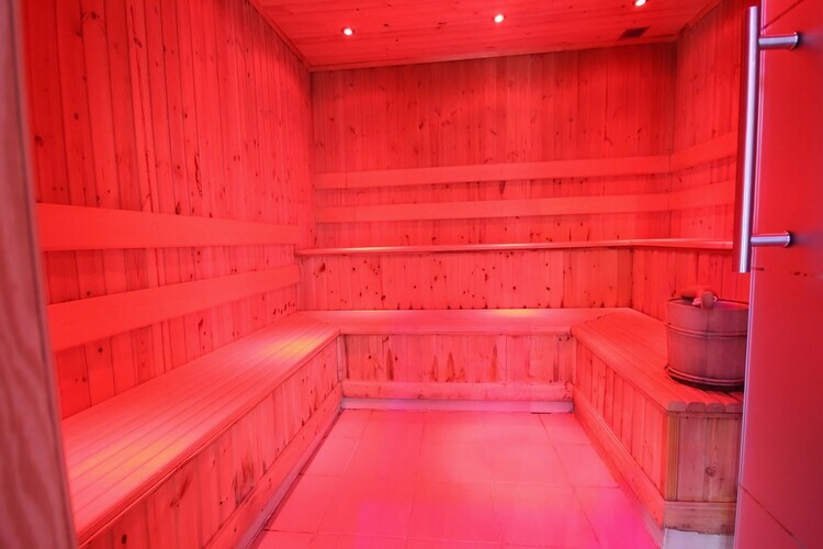 Maison Royale Roanne, 7 chambres, piscine et sauna - Photo 32