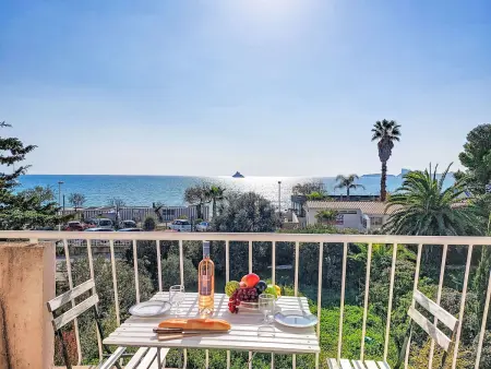 Appartement Les Trois A – vue mer, à 150 m de la plage : photo 18