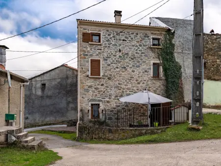 Maison mitoyenne à Ghisonaccia, vue sur les montagnes : photo 4
