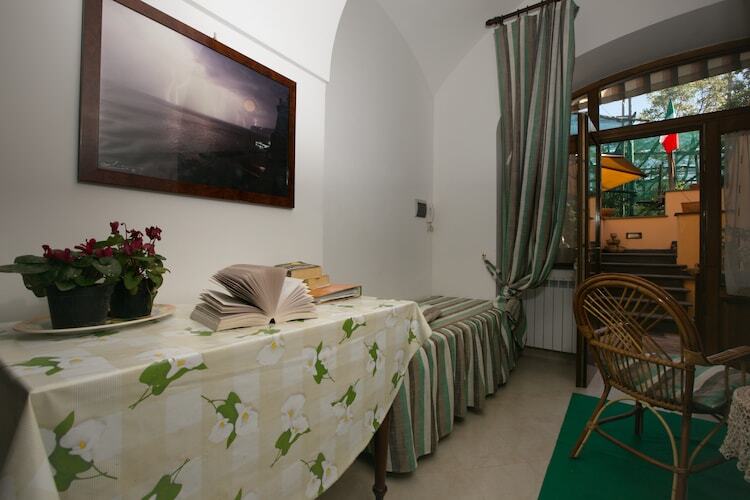 Rosa, maison rustique à Sorrente avec jardin partagé - Photo 11