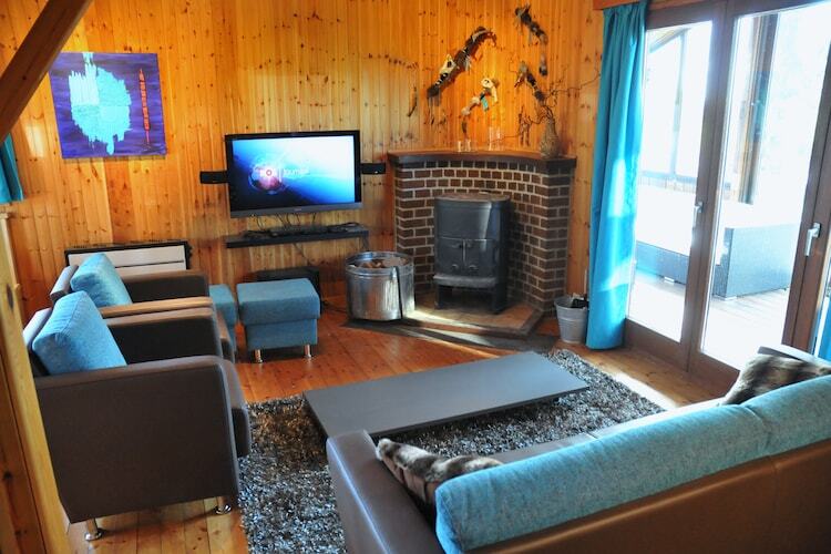 Chalet Arbre Dressé avec jacuzzi à Somme-Leuze - Photo 2