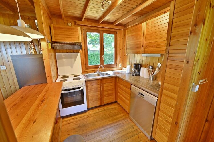 Chalet Arbre Dressé avec jacuzzi à Somme-Leuze - Photo 4