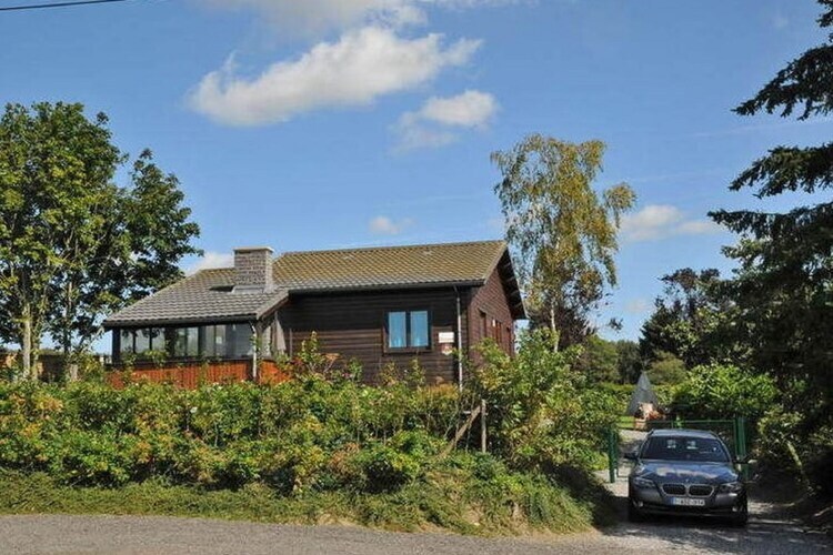 Chalet Arbre Dressé avec jacuzzi à Somme-Leuze - Photo 7
