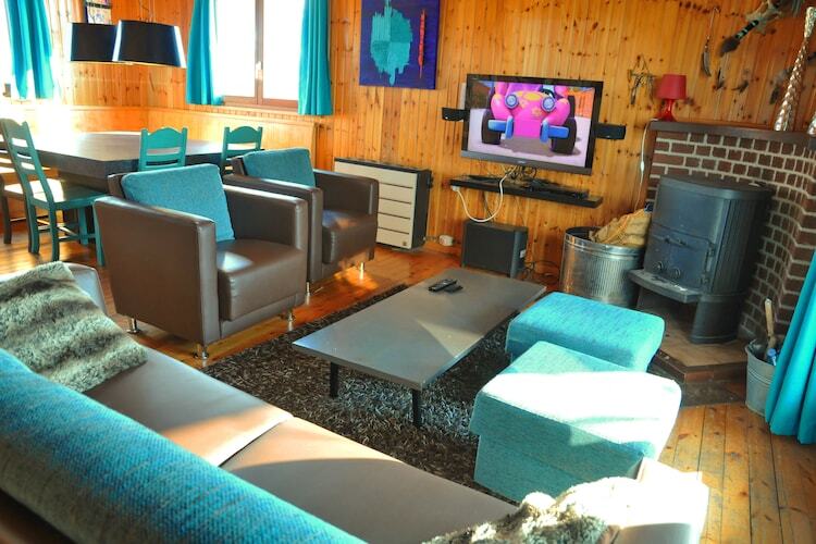 Chalet Arbre Dressé avec jacuzzi à Somme-Leuze - Photo 14