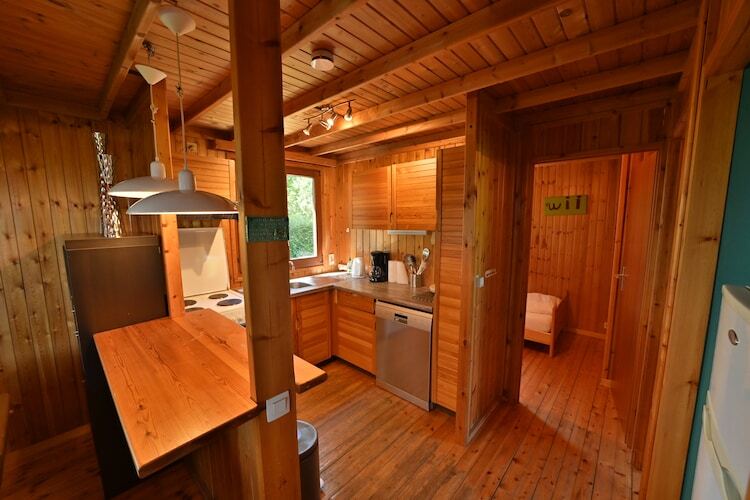 Chalet Arbre Dressé avec jacuzzi à Somme-Leuze - Photo 17