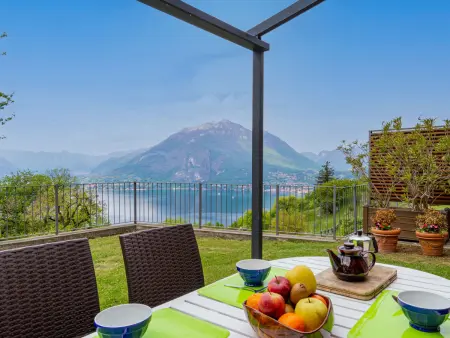 Maison jumelée Ronco à Varenna, 50 m², vue panoramique sur le lac : photo 4