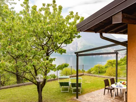 Maison jumelée Ronco à Varenna, 50 m², vue panoramique sur le lac : photo 23