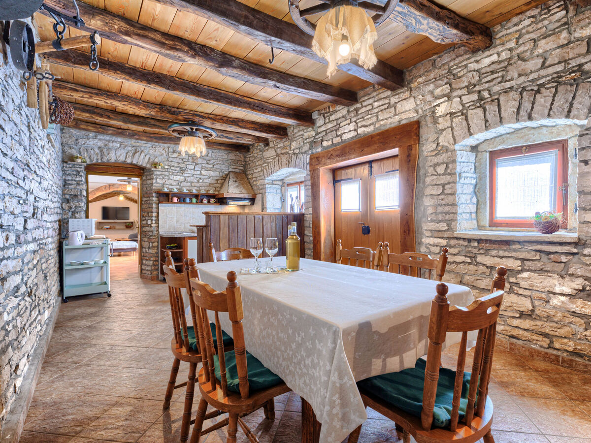 Maison Narcis à Pazin, 6 pers., terrasse 40 m² - Photo 36