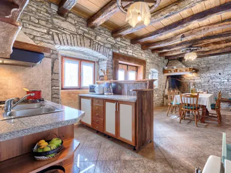 Maison Narcis à Pazin, 6 pers., terrasse 40 m² : photo 3