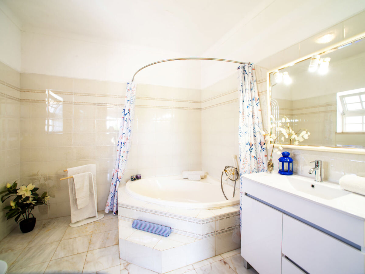 Da Bela Vista, maison 3 chambres avec piscine à Paderne - Photo 17
