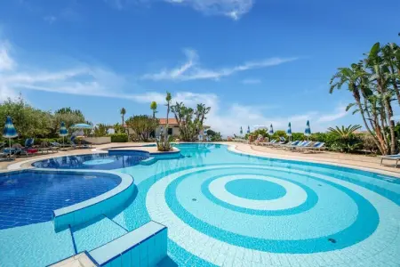 Gattotrilo x 5, Appartement dans une résidence avec piscine - Photo 9
