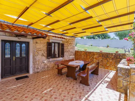 Maison Laura à Pula : piscine privée et terrain 800m² : photo 4