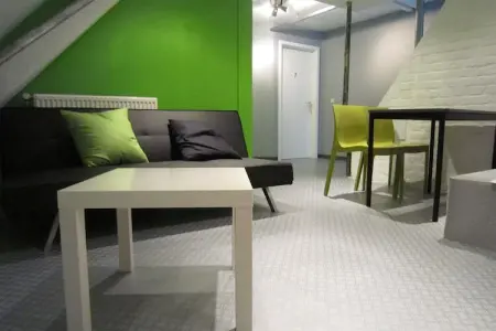 The Rainbow House, Luxueuse maison de vacances campagne avec piscine - Photo 8