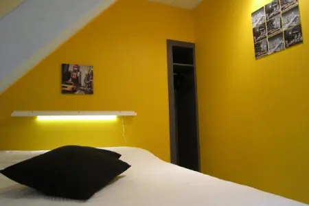The Rainbow House, Luxueuse maison de vacances campagne avec piscine - Photo 10