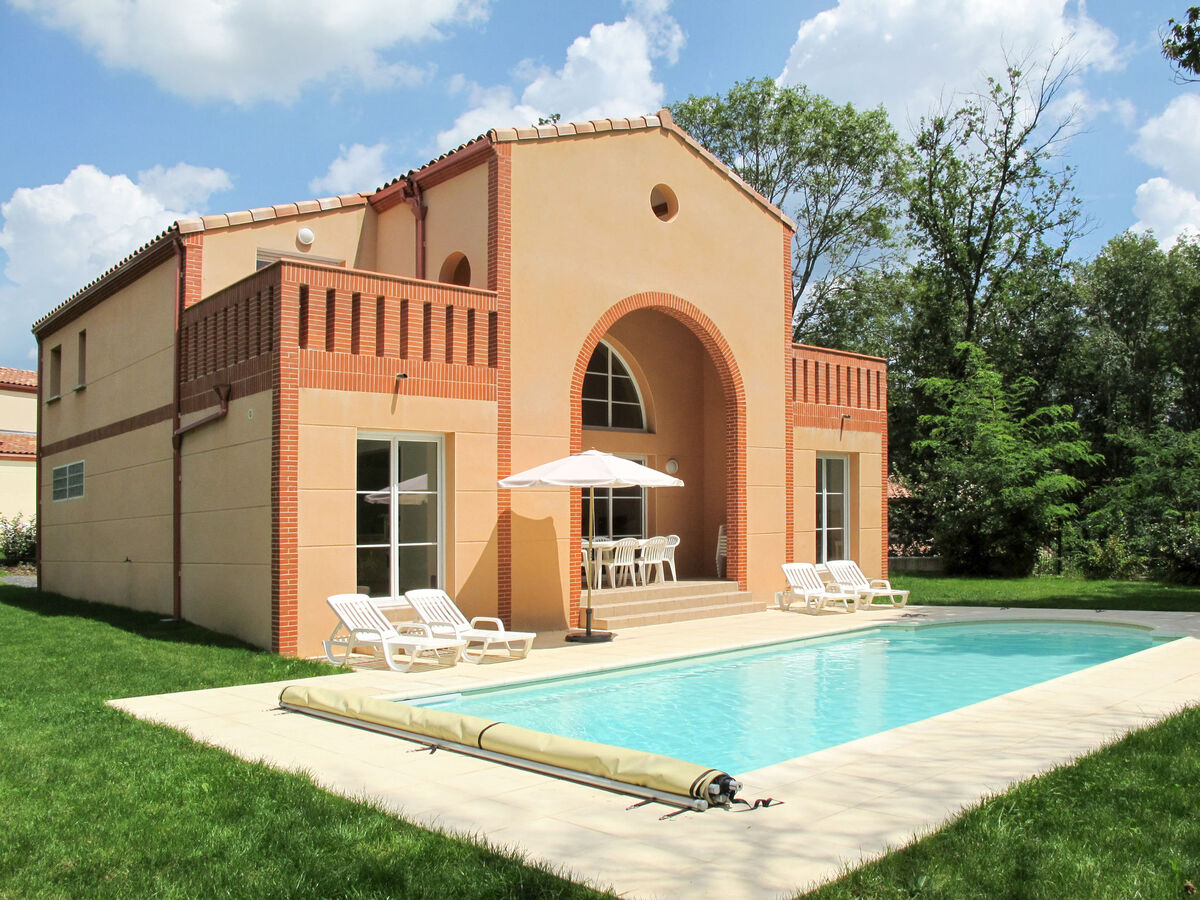 Maison 5 pièces Domaine Royal Green, piscine privée - Photo 1
