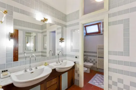 Villa Empoli, 5 chambres avec piscine privée en Toscane : photo 28