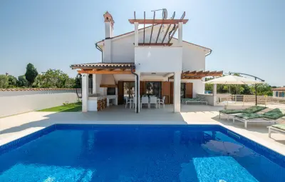 Location maison de vacances à Kavran