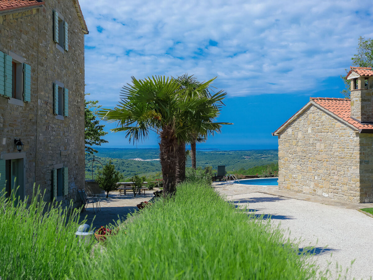 Villa Plac : gîte 10 chambres, piscine et vue panoramique - Photo 16