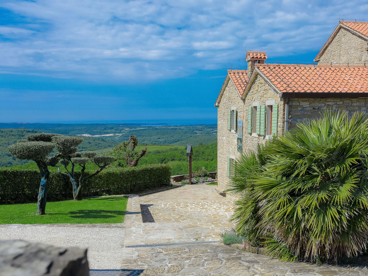 Villa Plac : gîte 10 chambres, piscine et vue panoramique - Photo 25