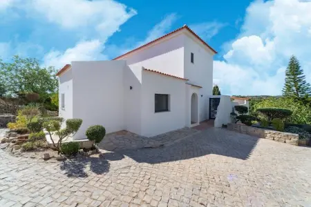 Location villa à Quinta das Raposeiras, Bordeira, Maison O Sonho près de Faro avec piscine privée