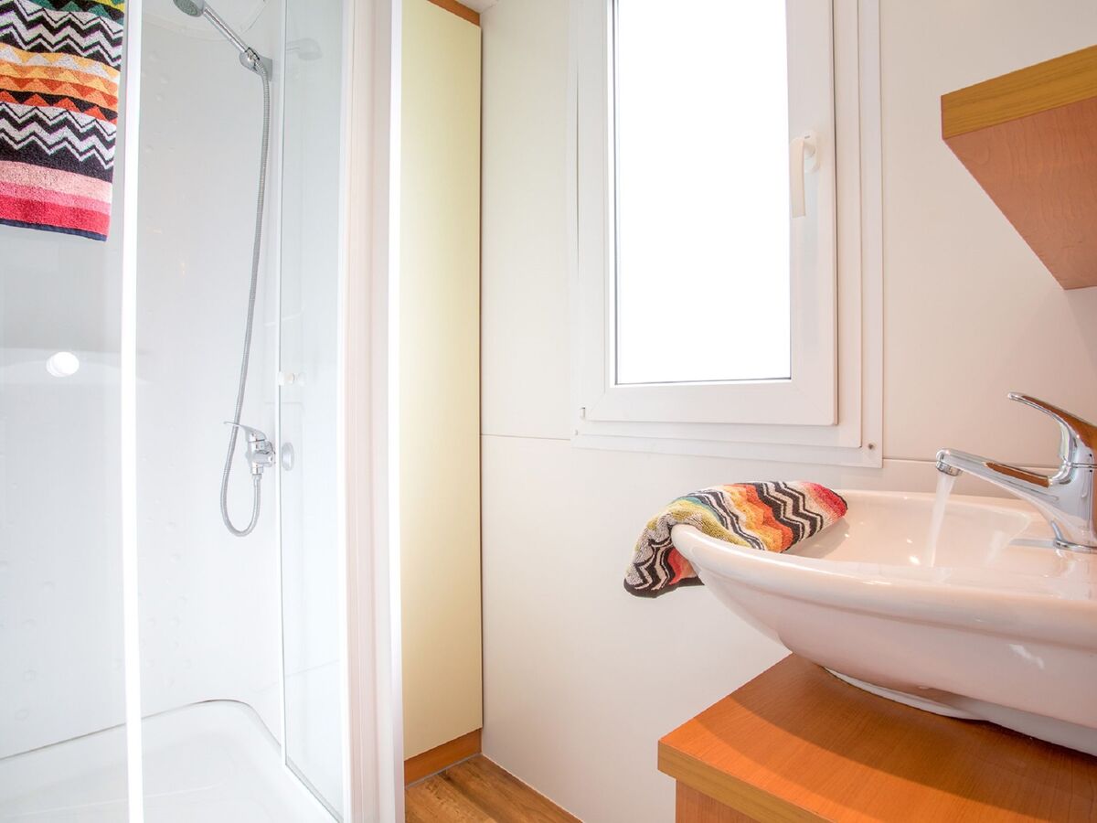 Mobil-home Baia Blu Romantic à 350 m du Sentiero Rilke - Photo 10