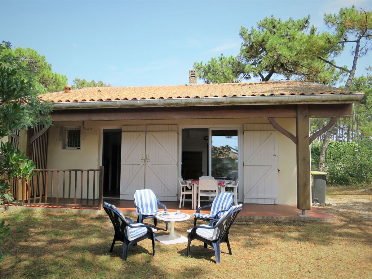 Maison Anne Marie à Lacanau, 500 m de la plage - Photo 1