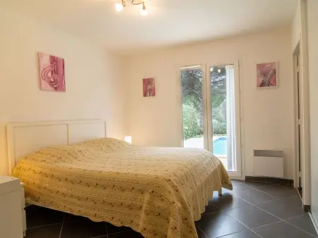 Au Romarin, Location Maison 6 personnes à Bagnols en Forêt - Photo 3