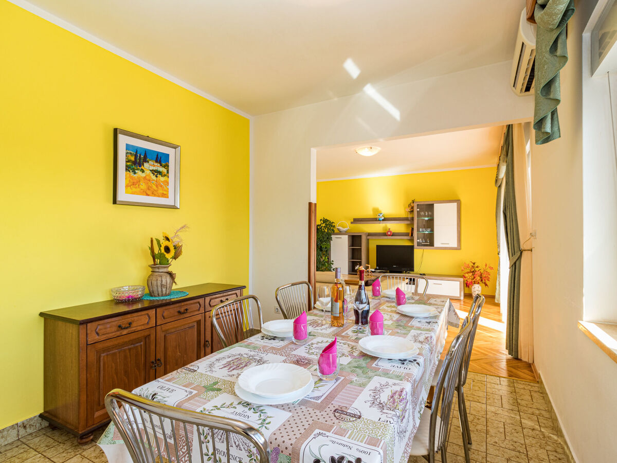 Maison Larisa avec piscine privée à Pićan - Photo 8