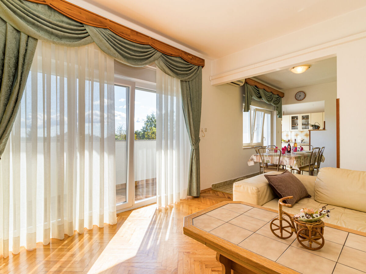 Maison Larisa avec piscine privée à Pićan - Photo 9