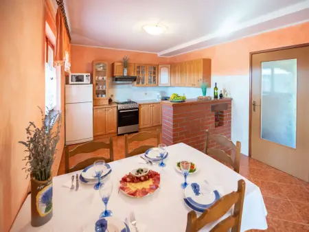 Maison jumelée avec piscine à Milotići, près de Tinjan : photo 3