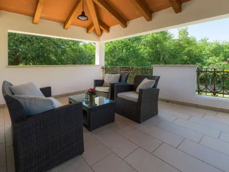Maison Tijan à Rovinj : piscine privée et terrain 800m² : photo 7