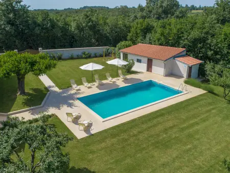 Maison Tijan à Rovinj : piscine privée et terrain 800m² : photo 20