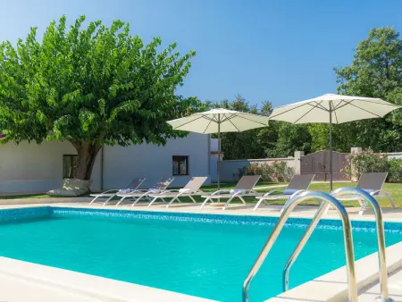 Maison Tijan à Rovinj : piscine privée et terrain 800m² : photo 48