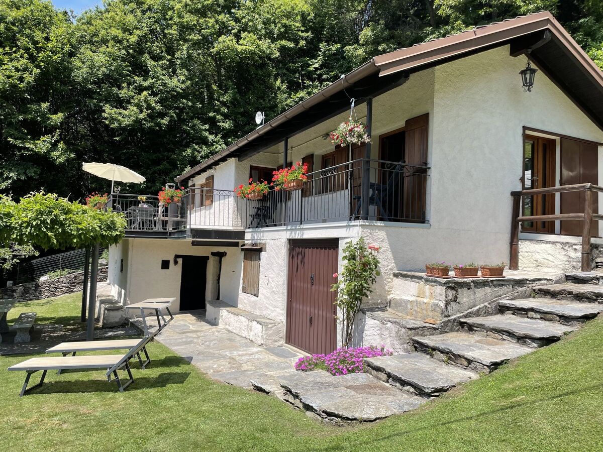 Baita Lavu' – Chalet d'alpage à 800 m, vue lac - Photo 2