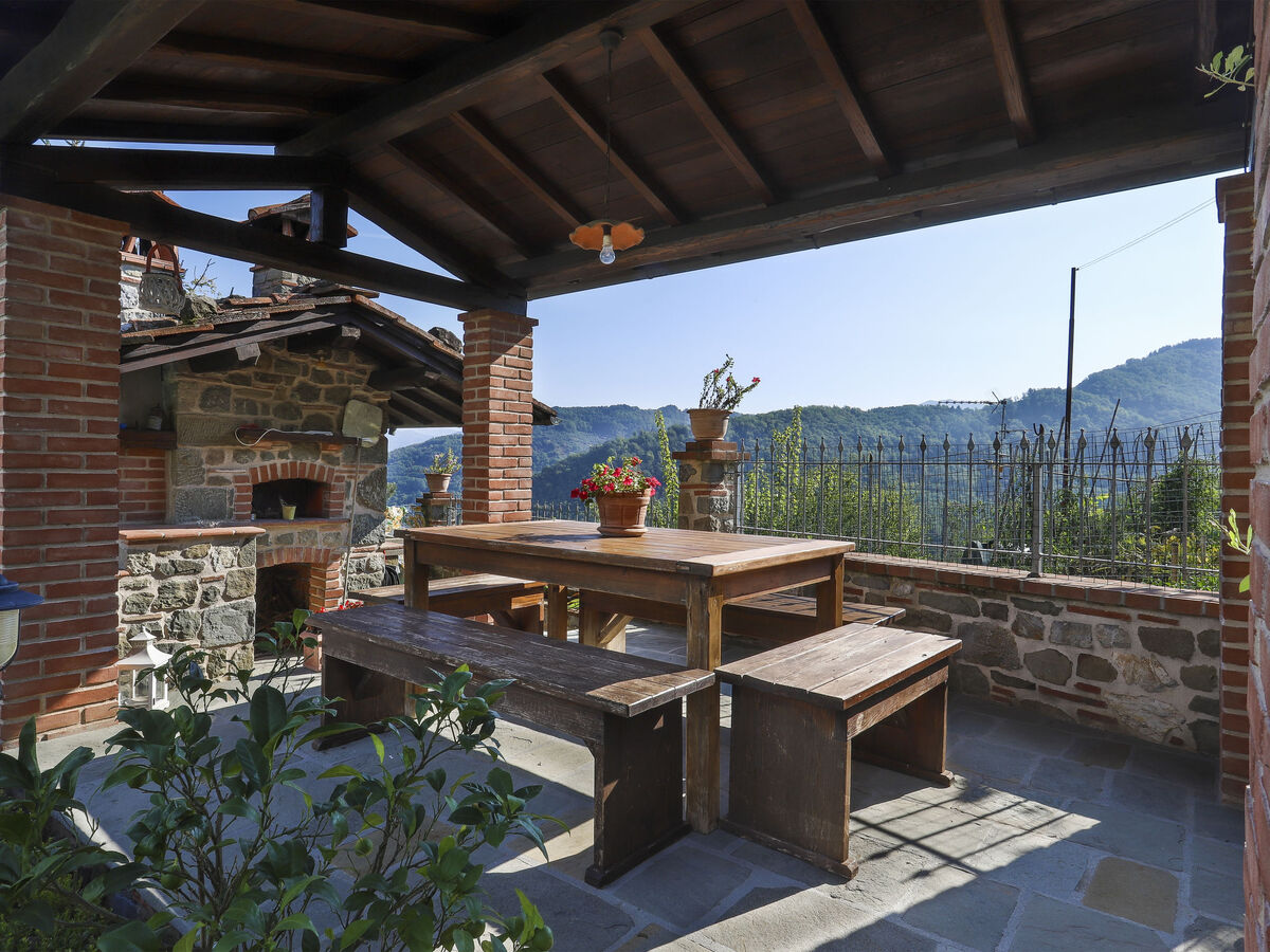 Appartement rustique à Bagni di Lucca, piscine privée et vue panoramique - Photo 14
