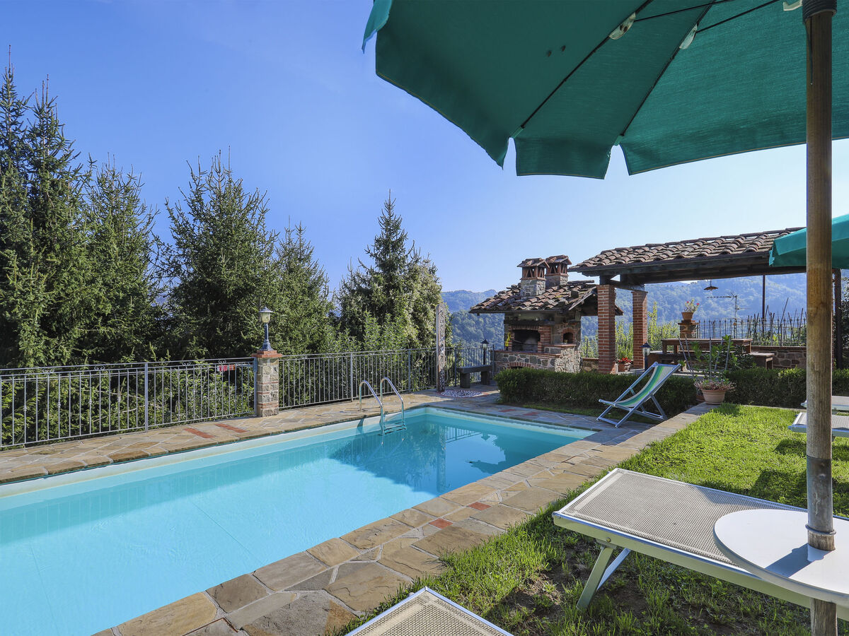 Appartement rustique à Bagni di Lucca, piscine privée et vue panoramique - Photo 16