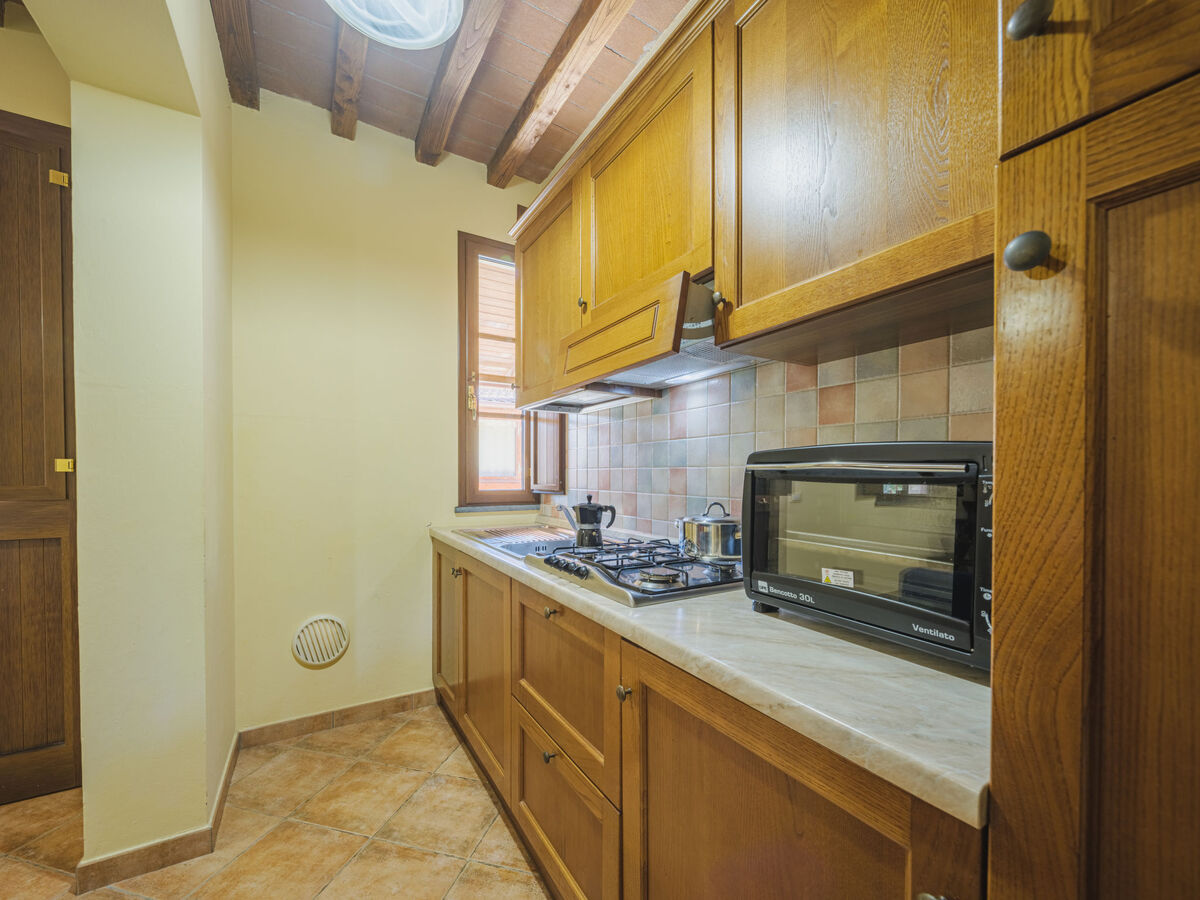 Appartement Ponziani à Orentano, piscine et 5000 m² - Photo 10